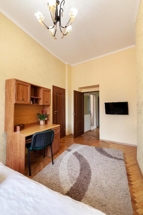 Bv Apartments Homey リヴィウ エクステリア 写真