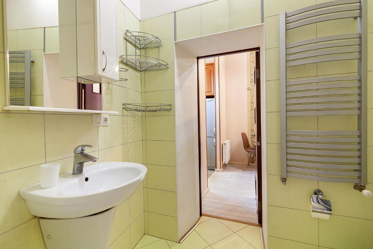 Bv Apartments Homey リヴィウ エクステリア 写真