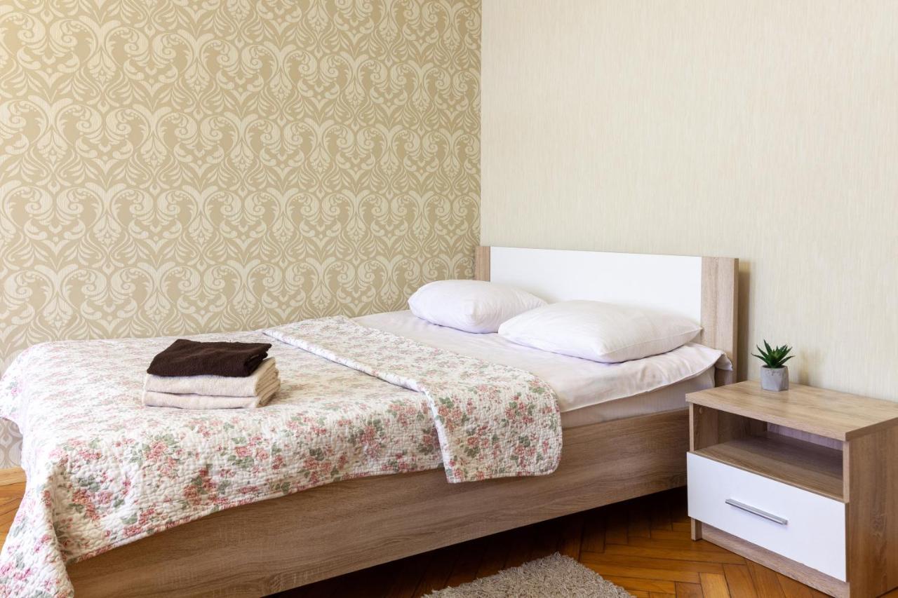 Bv Apartments Homey リヴィウ エクステリア 写真
