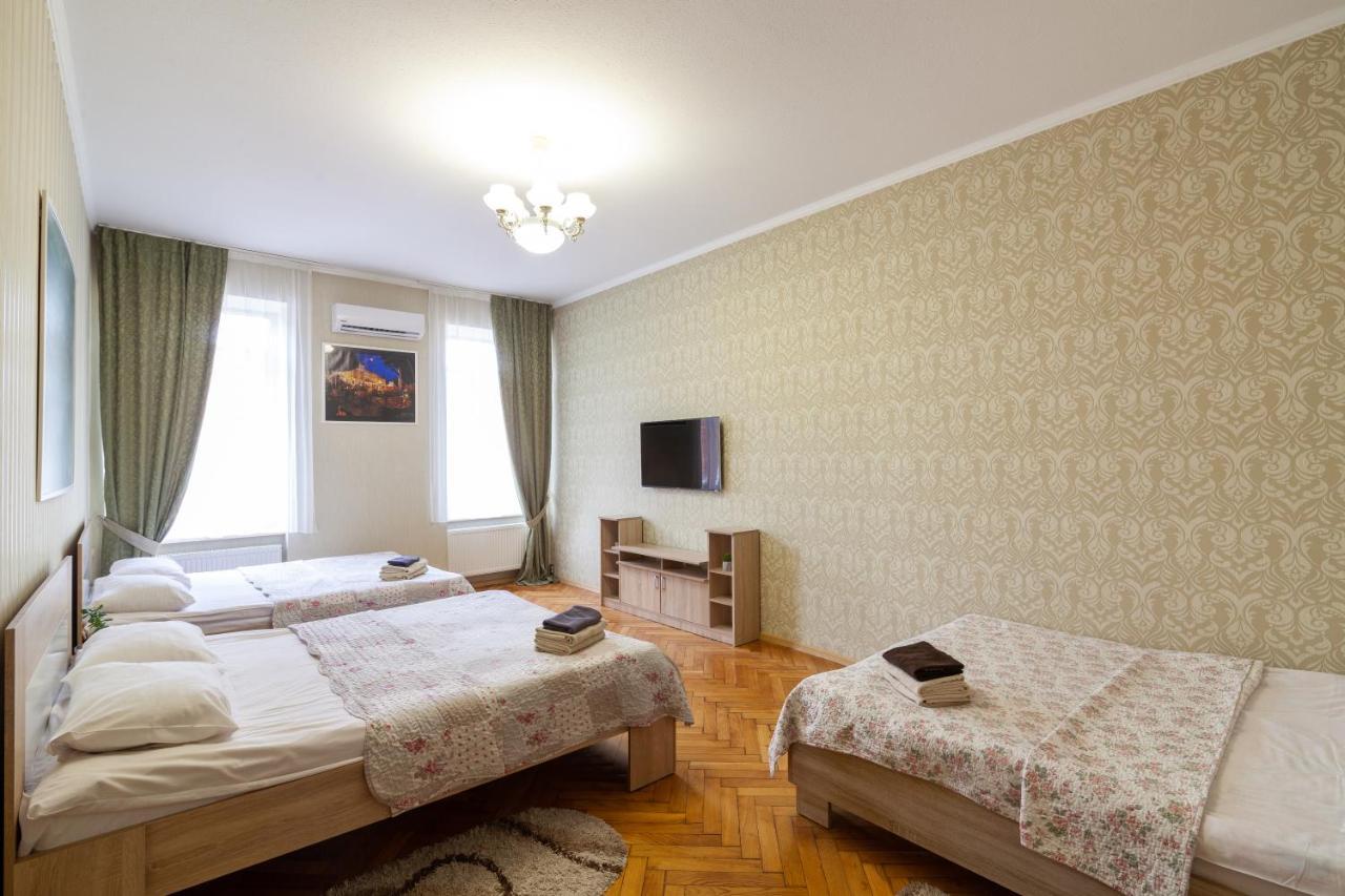 Bv Apartments Homey リヴィウ エクステリア 写真